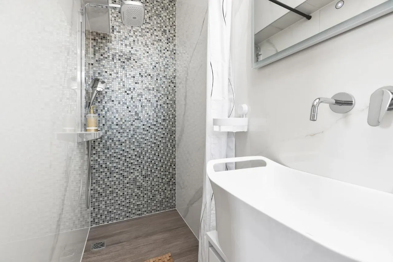Luxury Dante Apartment With Terrace Split 0*,