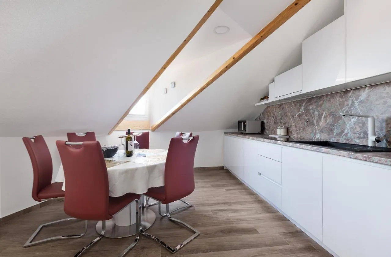 Luxury Dante Apartment With Terrace Split